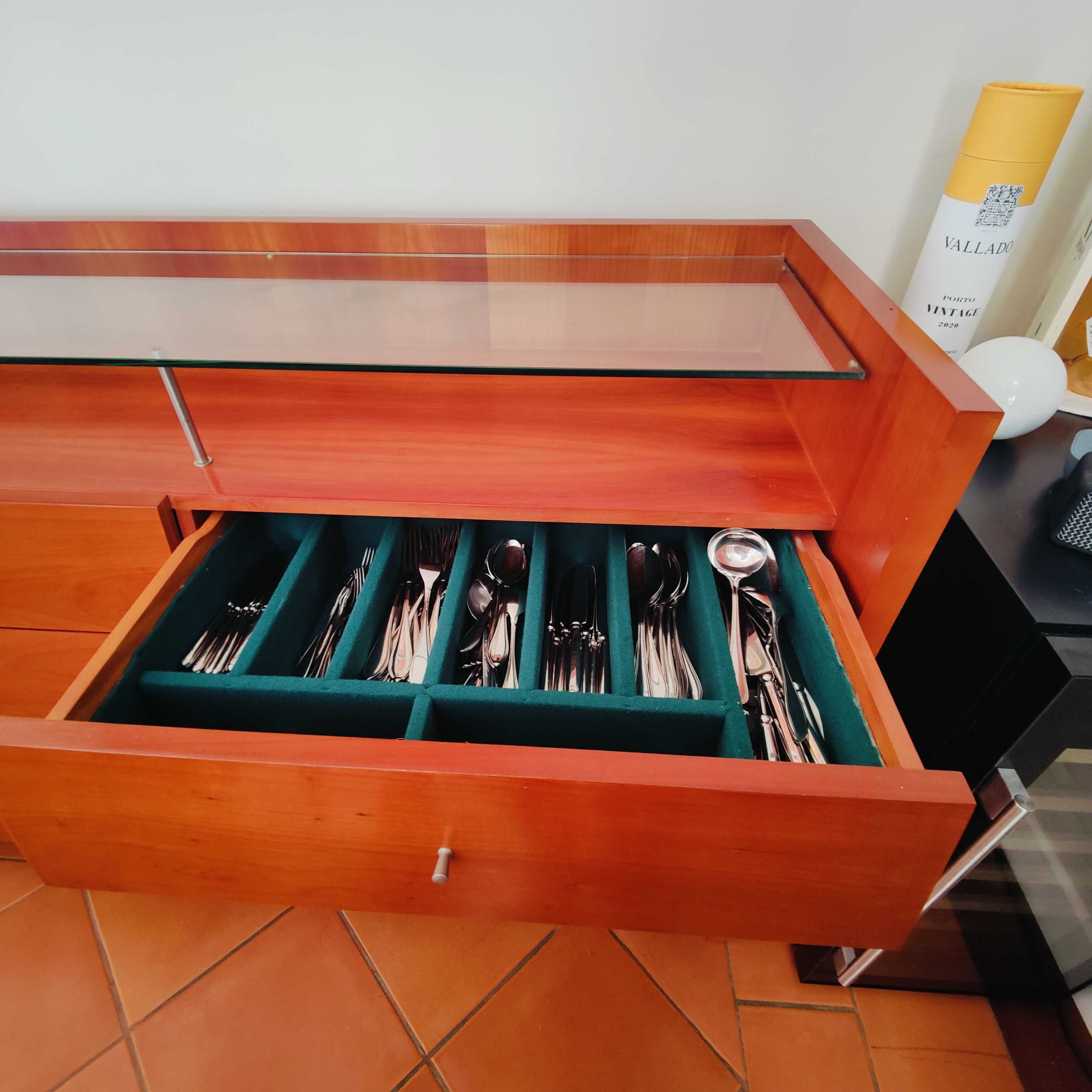 Sideboard aparador em cerejeira