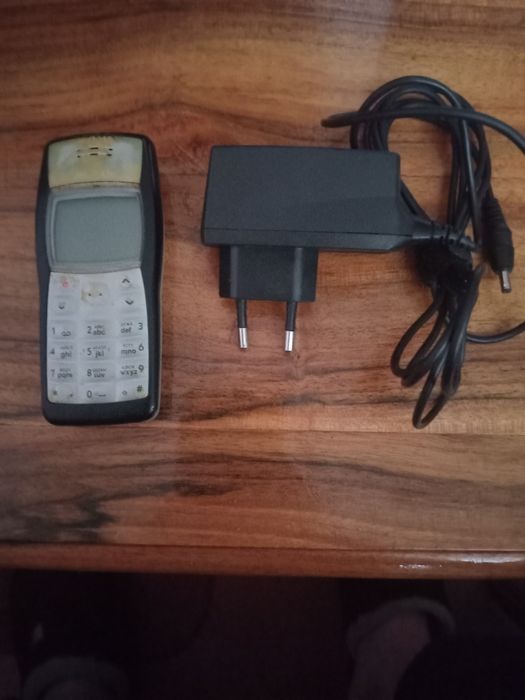 Телефони и аксесуари