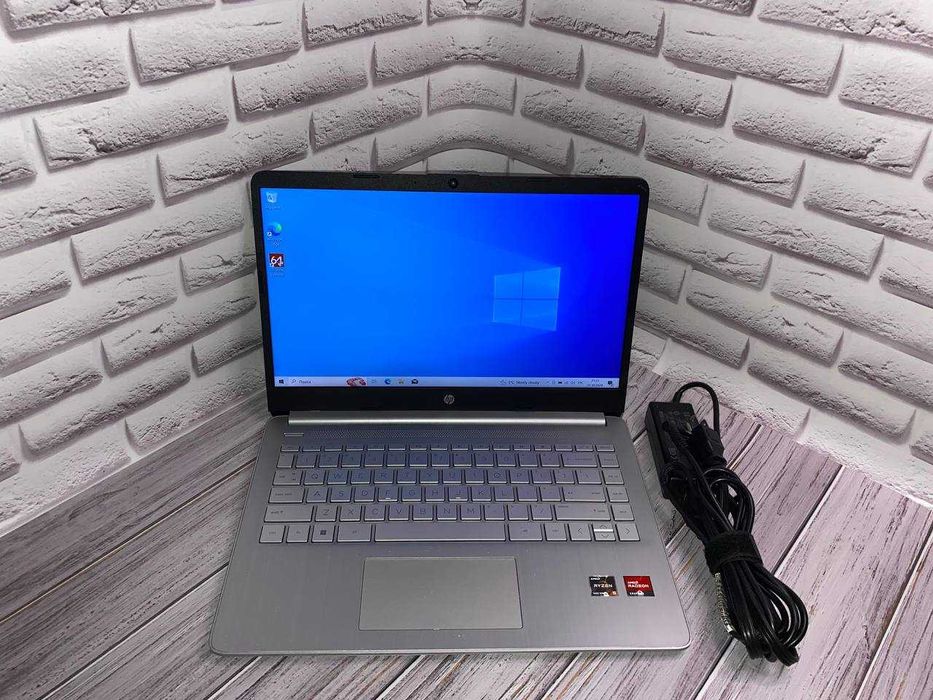 HP 14 fq1025nr | Ryzen 5 5500U | 8GB Ram | 256 SSD