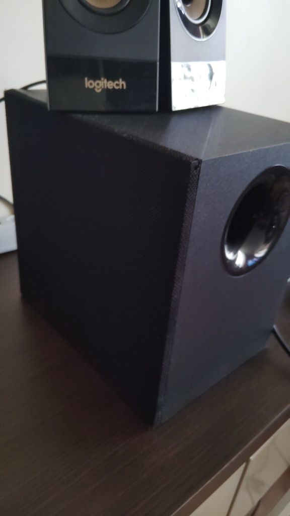 LOGITECH Z553 głośniki AUX IN i OUT