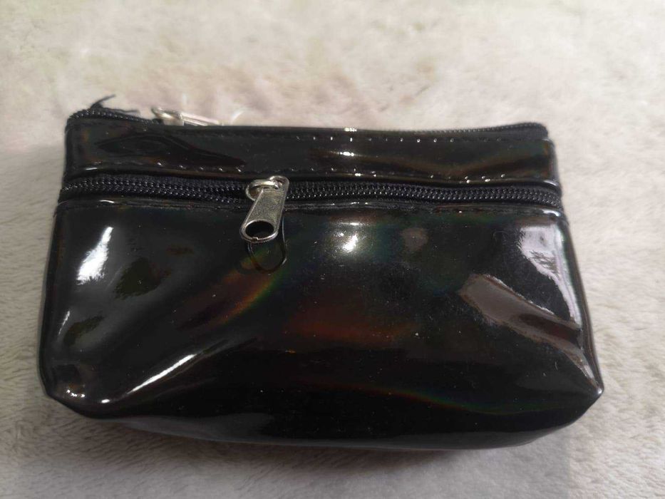 bolsinhas para senhora muitos giras e baratas NOVAS