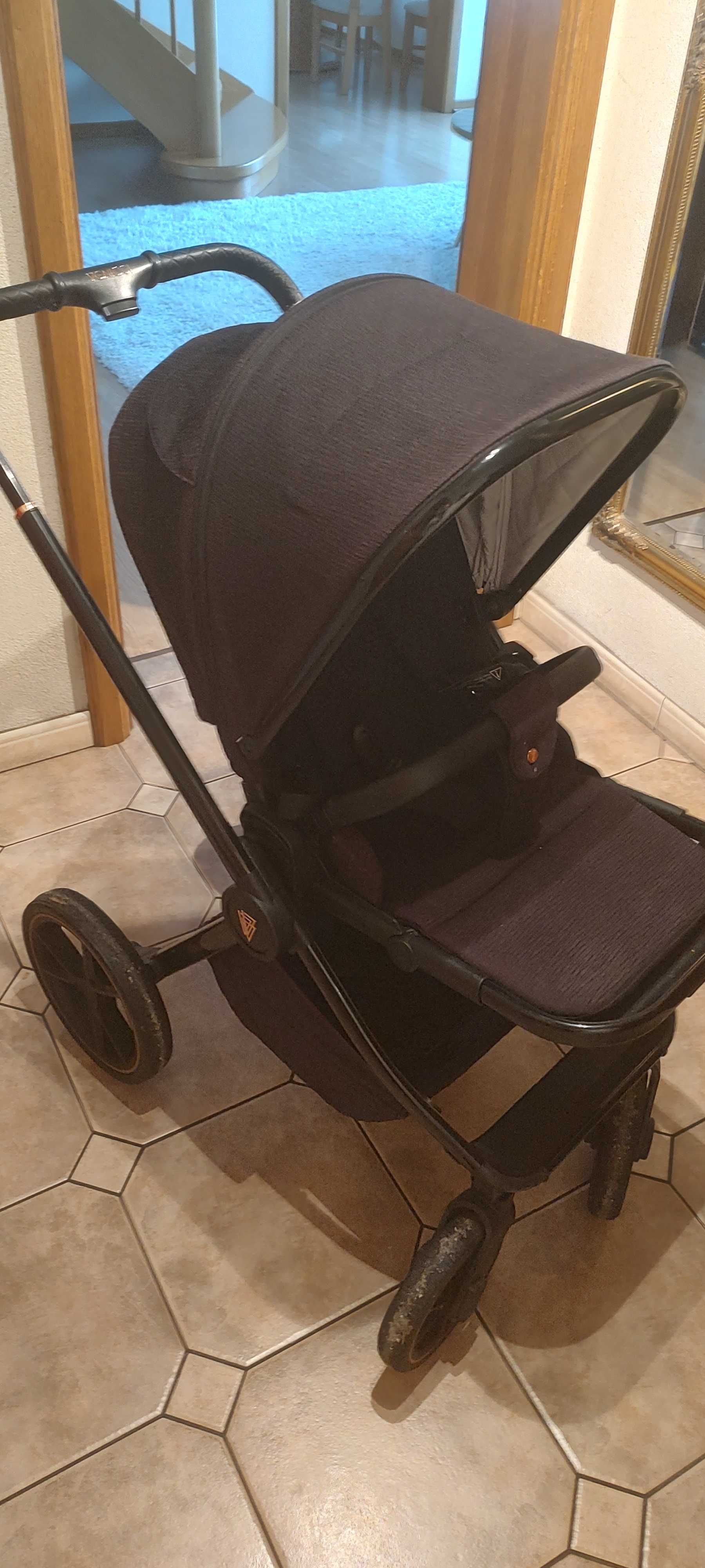 Sprzedam wózek dziecięcy Venicci Tinum 2.0 Stylish Black