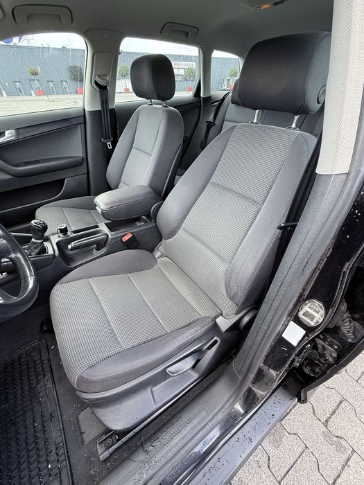 Sprzadam audi A3 8p 1.6mpi 102km