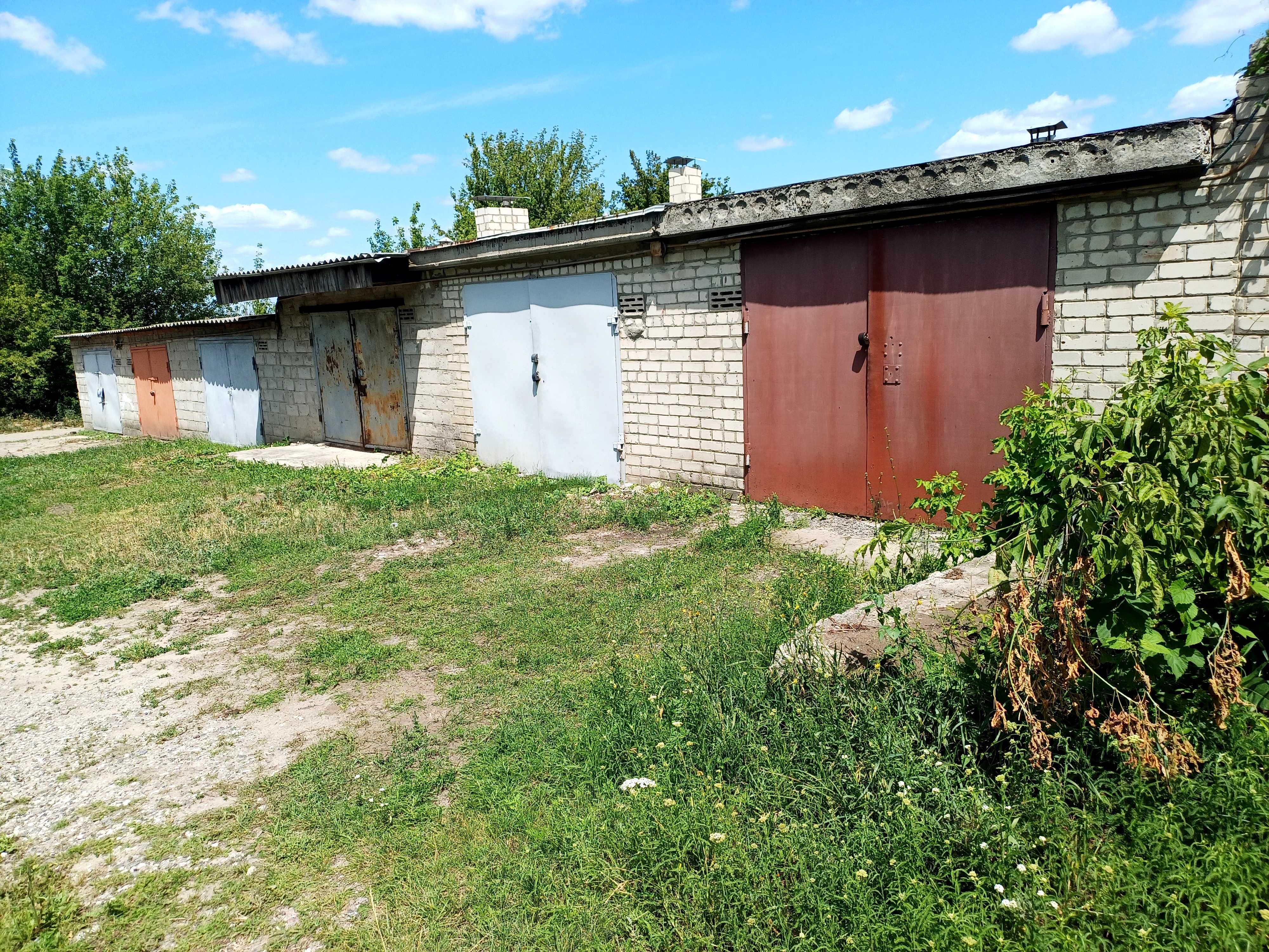 Гараж в центрі міста Ізюм.