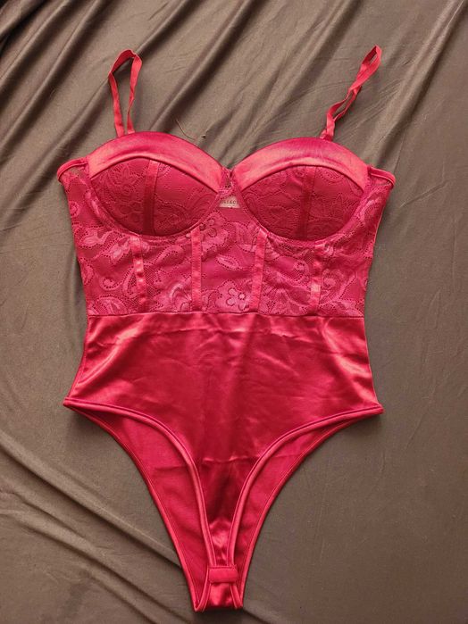 Gorset czerwien siateczka