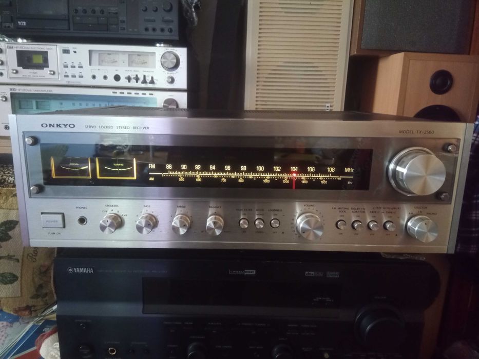 Onkyo Stereo Receiver TX-2500 стереоресивер 2x 40 Вт Japan  1977-1978