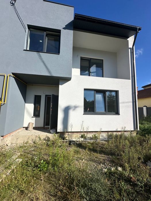 Продаж котеджу в Зимній Воді 3,6 сот ПІДВАЛ. Газ, Розведена електрика