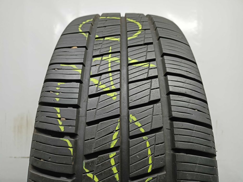 Hankook Vantra ST AS2 215/65/16c 19r. 106/104T 8,6mm (640)