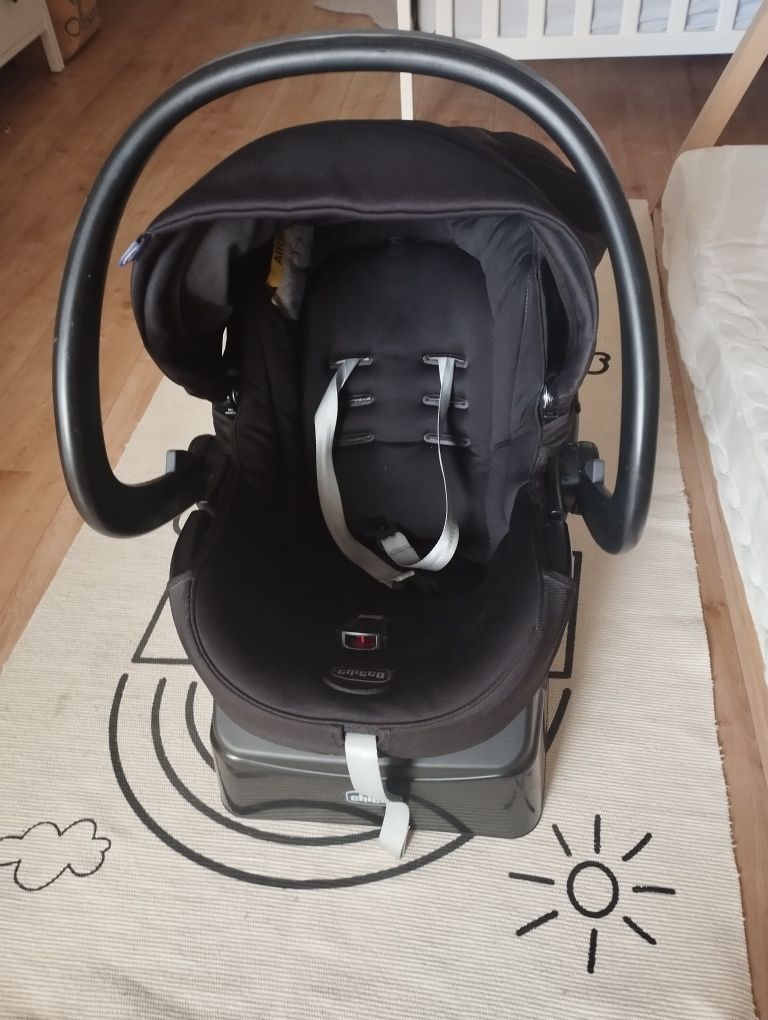 Ovo Chicco com isofix / autofix