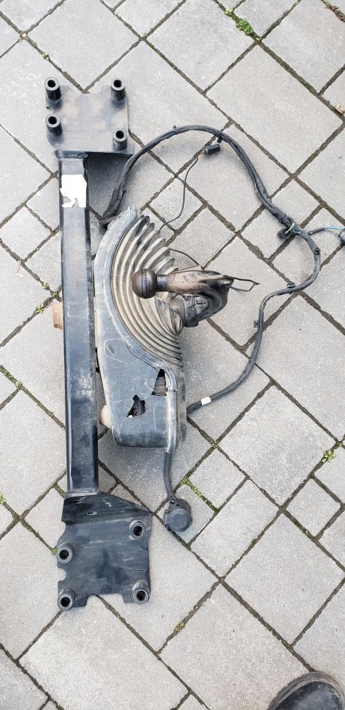 Тягово-сцепное (прицепное) для Audi Q7 4m, Bentley Bentayga 4m0803881e