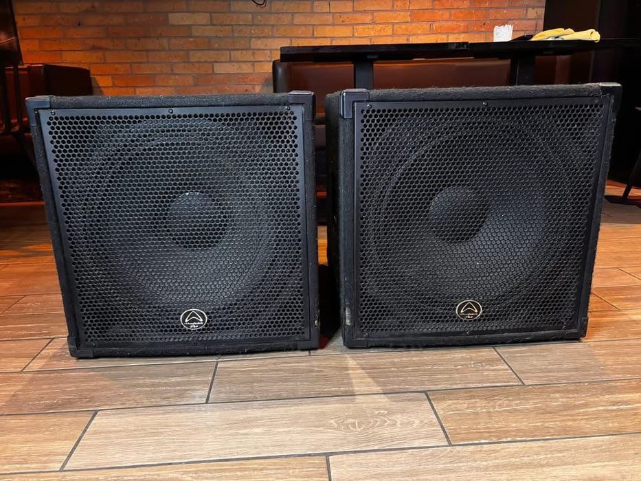 2 Wharfedale DLX-18B