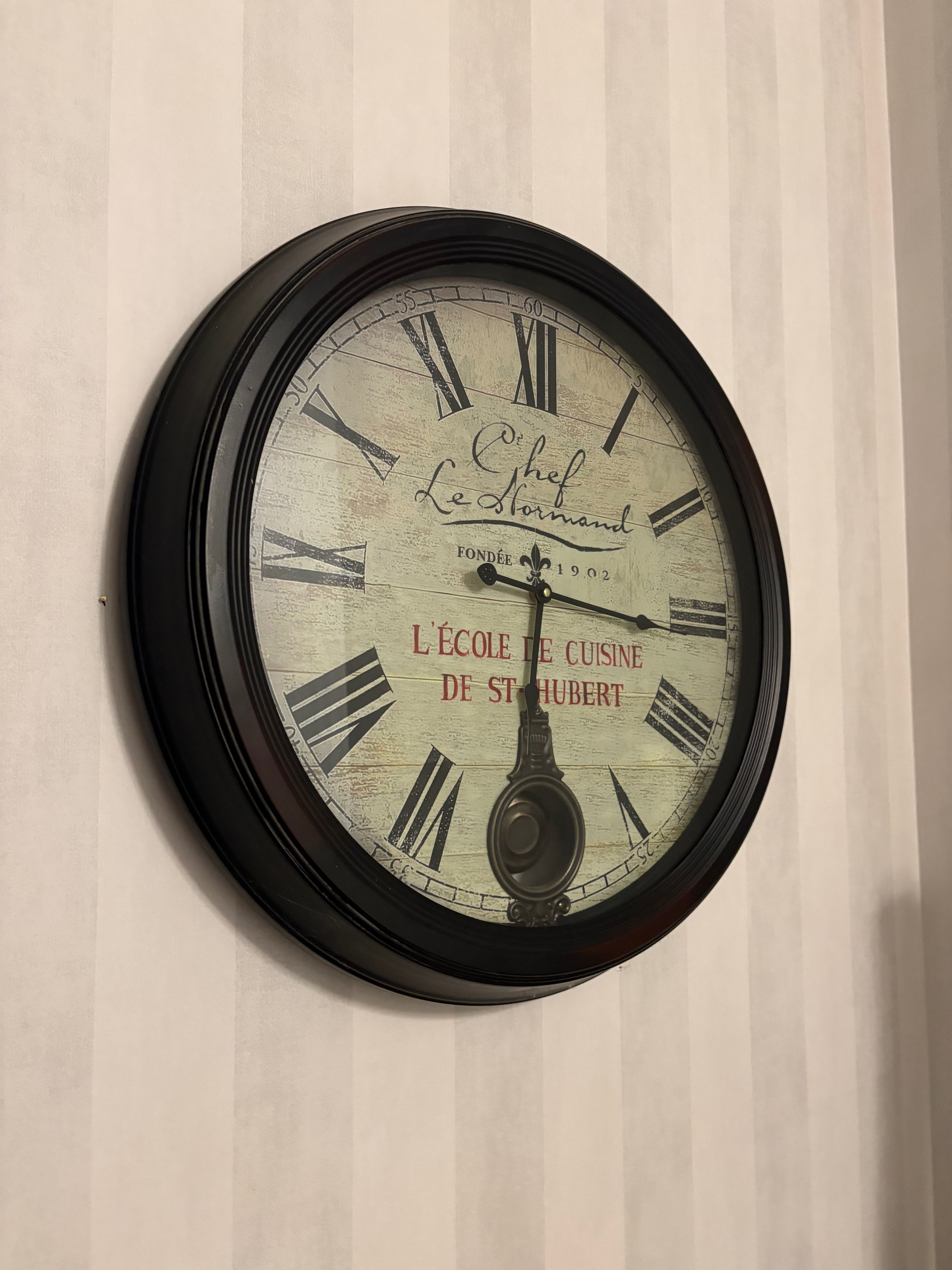 zegar ścienny z Almi Decor