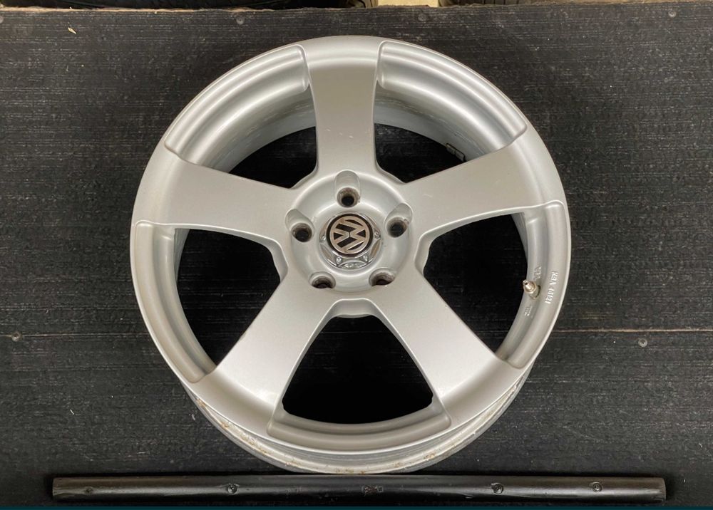 Диски R17 5/112 Skoda Octavia A5 A7 A8 Superb Karoq VW Passat B7 B8