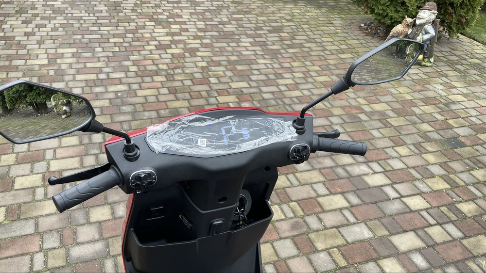 НОВИЙ Електросеутер YADEA T5 червоний електричний акамуляторний