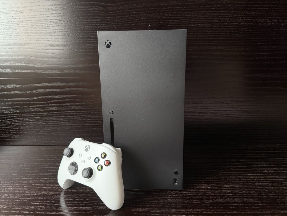 Продаю Xbox Series X