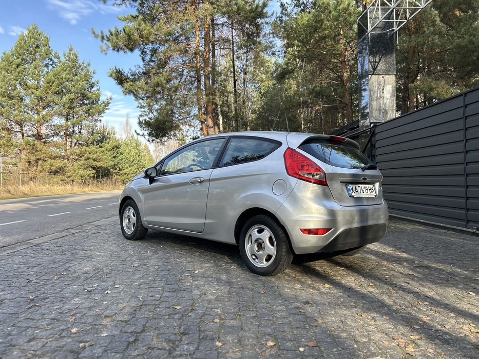 Форд Фієста в чудовому стані