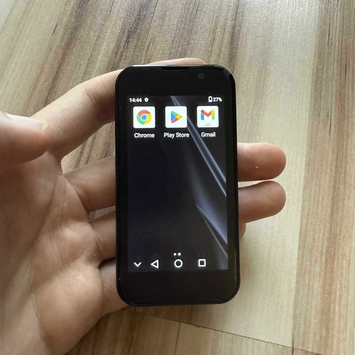 Mini smartfon 16GB + 2GB RAM