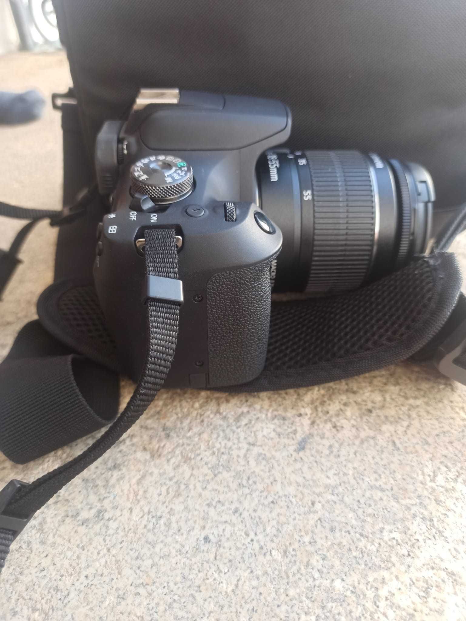 Máquina Fotográfica Canon EOS 2000D