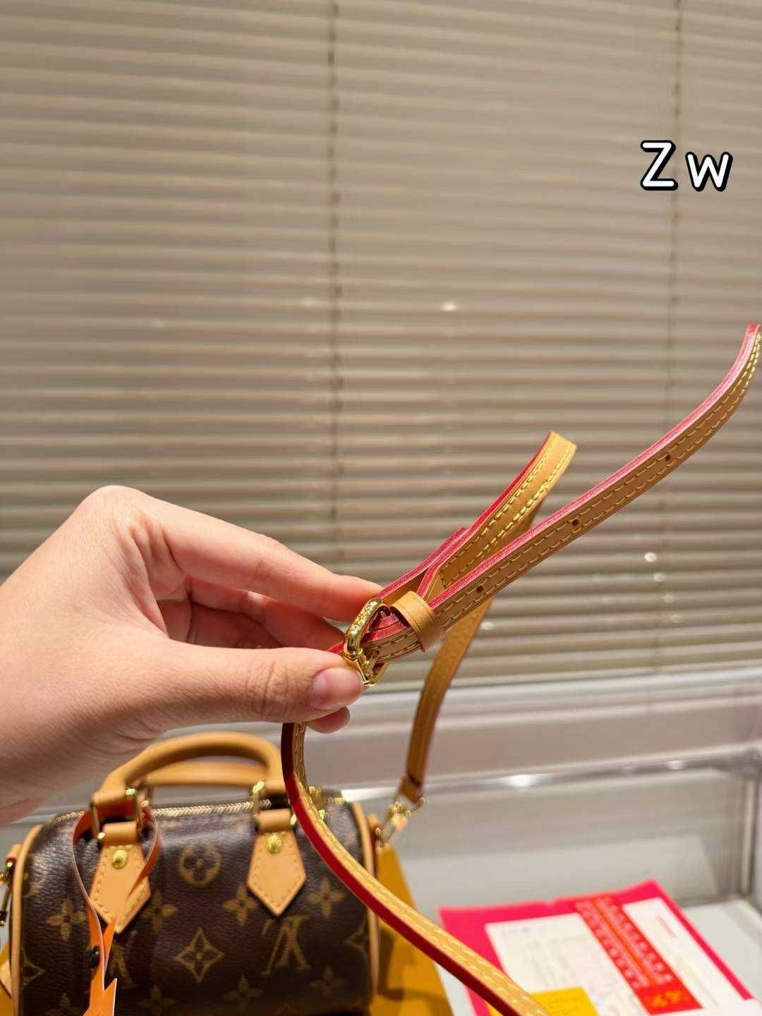 Torebka  nano damska torba od reki 73-22