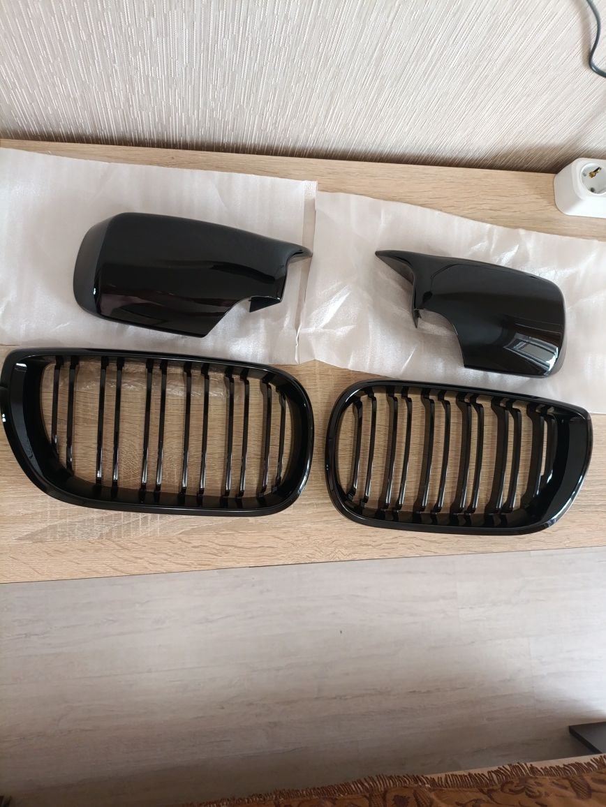 Накладки на зеркала и ноздри BMW e46