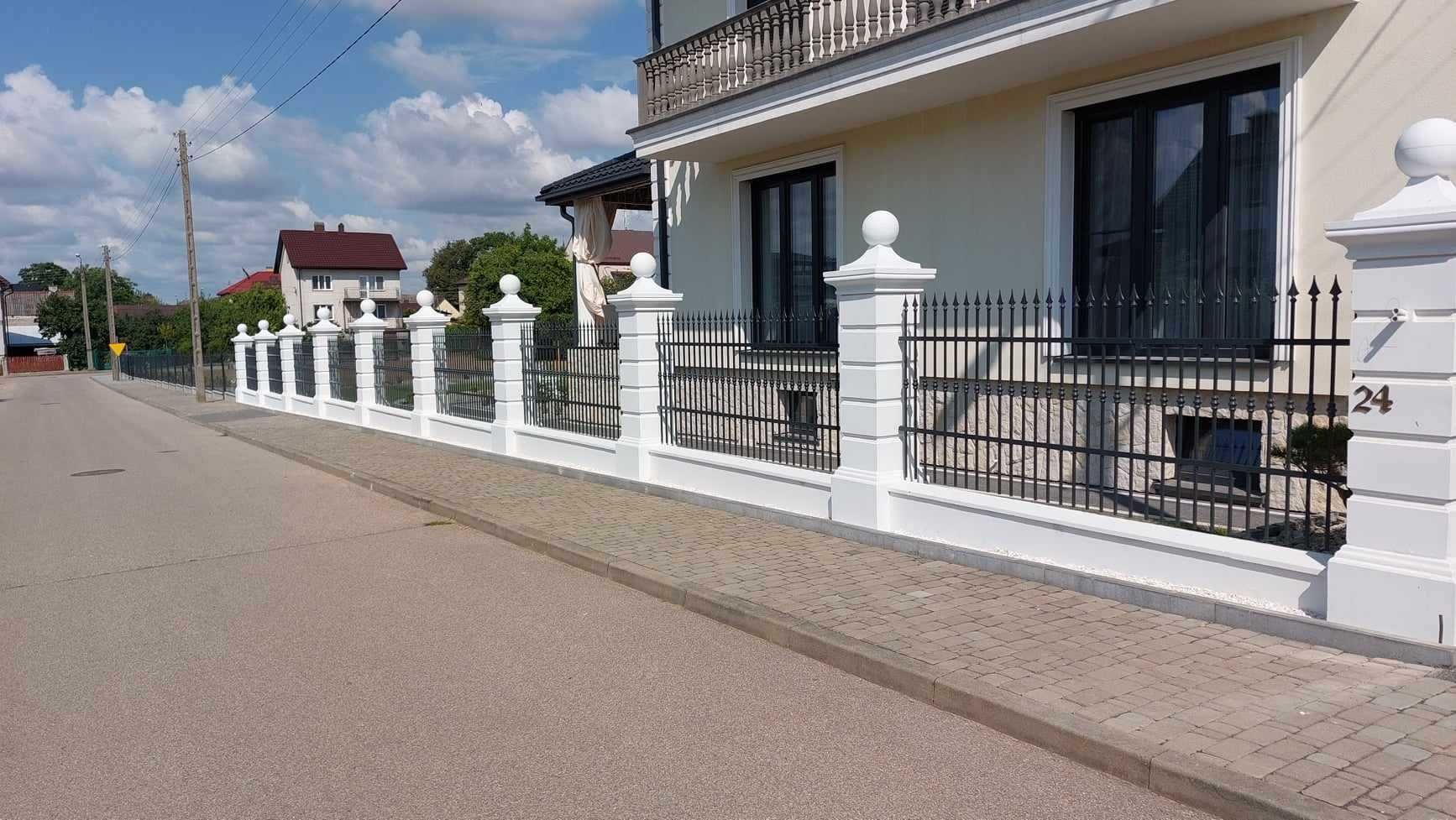 Słupy Dworkowe,Ogrodzenia Betonowe,Kute,Metalowe,Bramy,Słupki Pałacowe