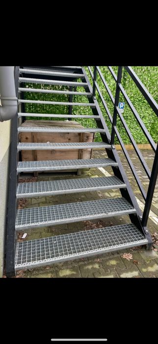 Schody stalowe zewnetrzne wewnetrze przemyslowe