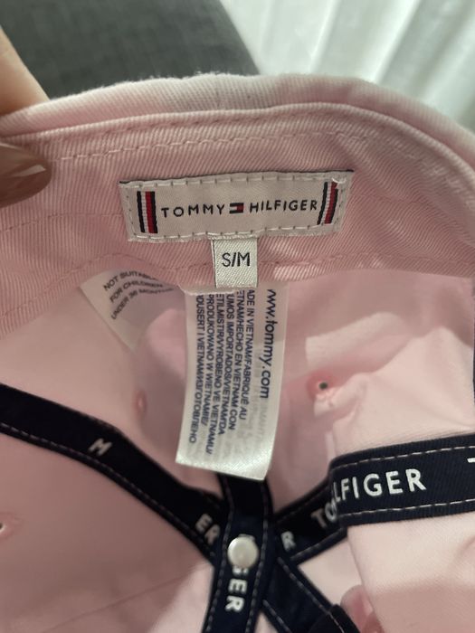 Chapeu menina tommy hilfiguer