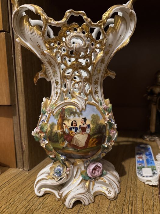 Ваза антикварна фарфорова