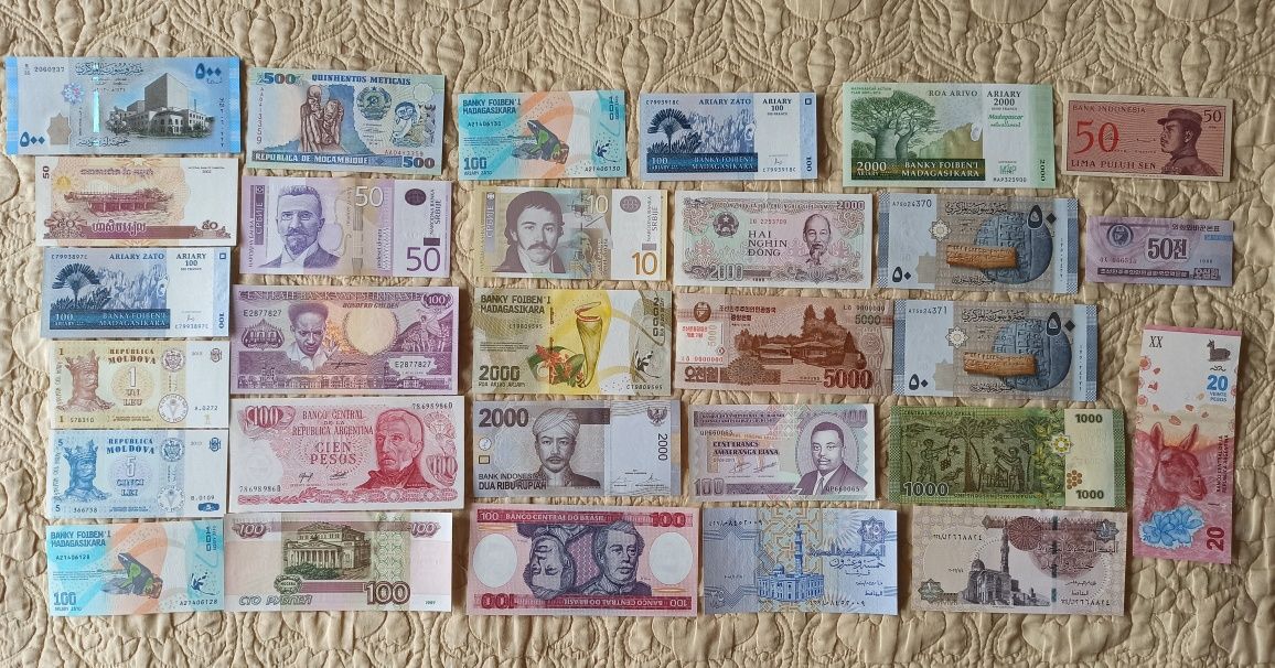 Банкноты из разных стран