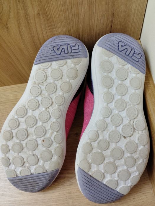 Adidasy dla dziewczynki rozmiar 32 Fila