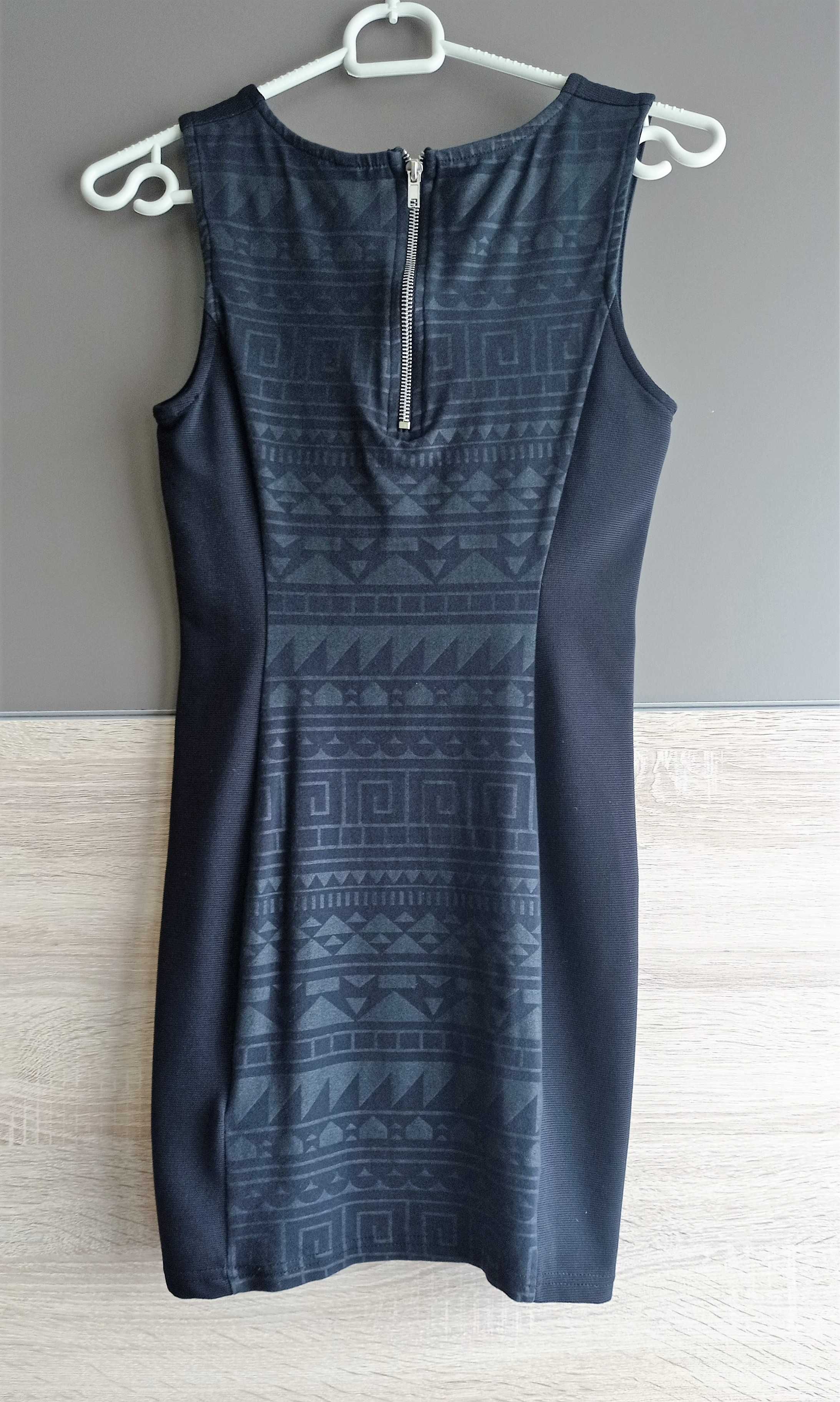 Czarna krótka elastyczna obcisła sukienka H&M Divided 34