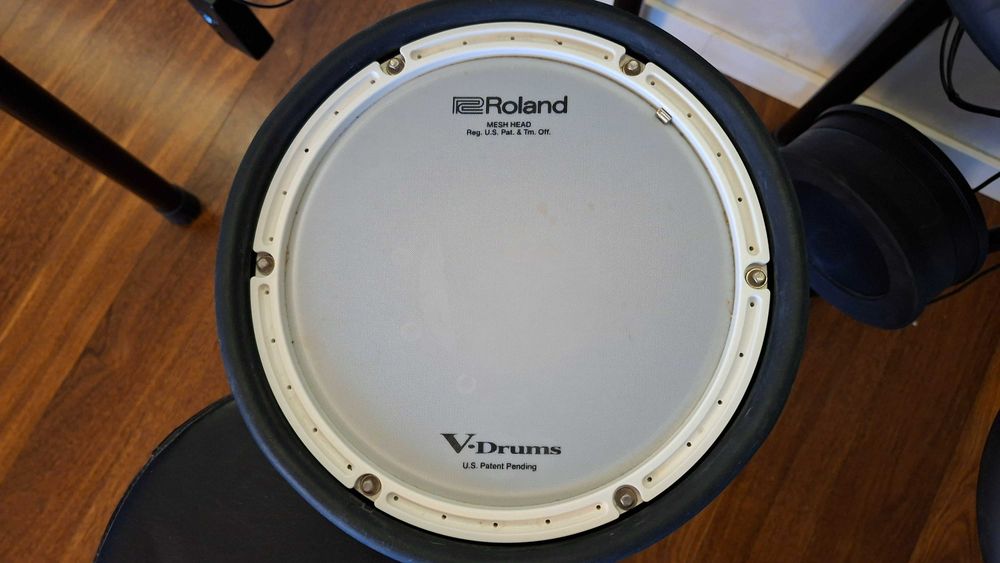 Vende-se bateria eletrónica ROLAND - COMO NOVA