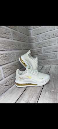 Кросівки Nike Air Max 270