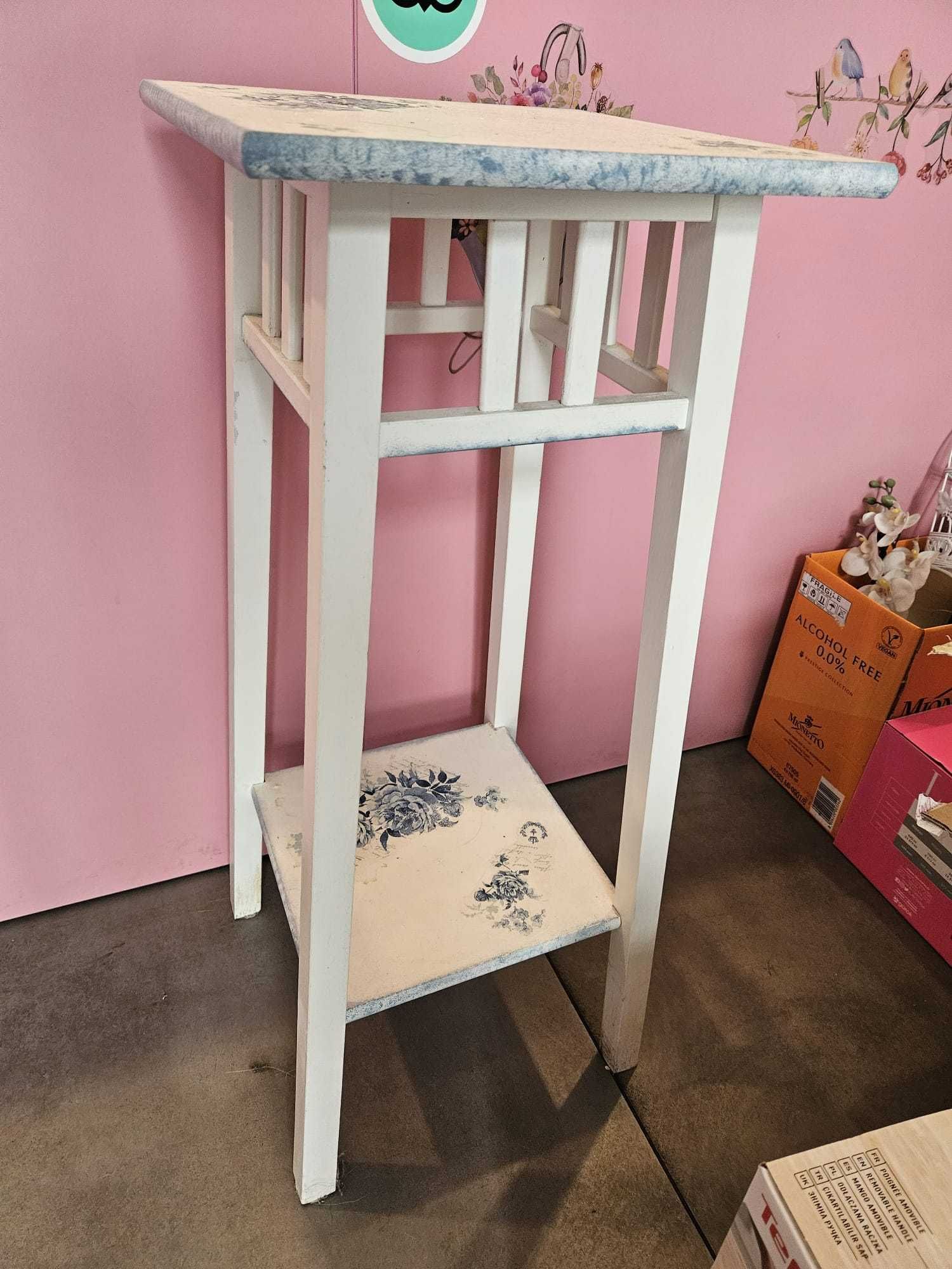 Kwietnik, stojak w stylu shabby chic