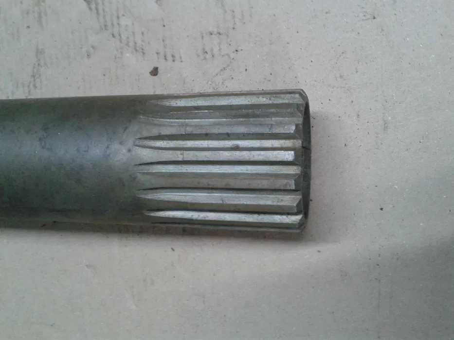 Wałek URSUS C-385 Nowy Import Czechy #