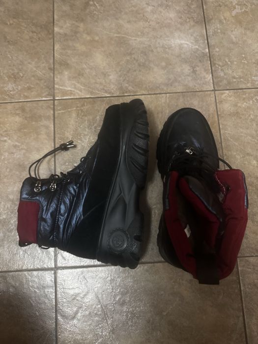 Взуття жіноче на платформі зимове 41р.