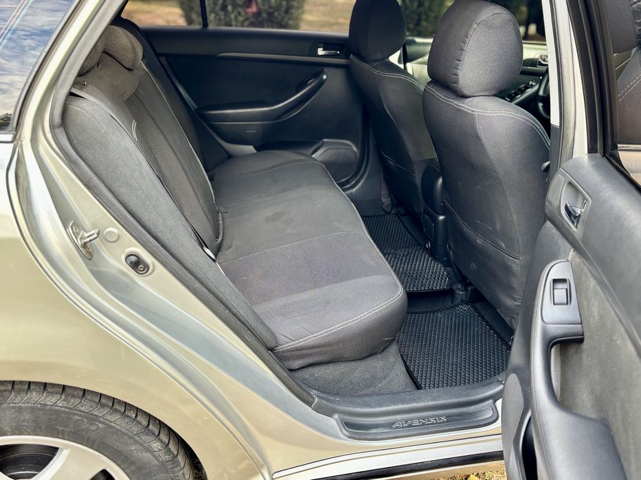 Продам Toyota Avensis 2.2 dizel