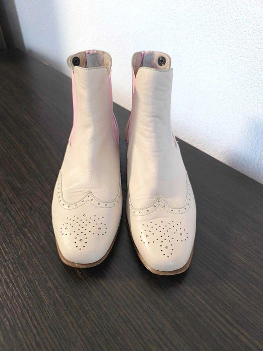 Шкіряні бежеві чоботи челсі з рожевими вставками, 40 розмір, italy