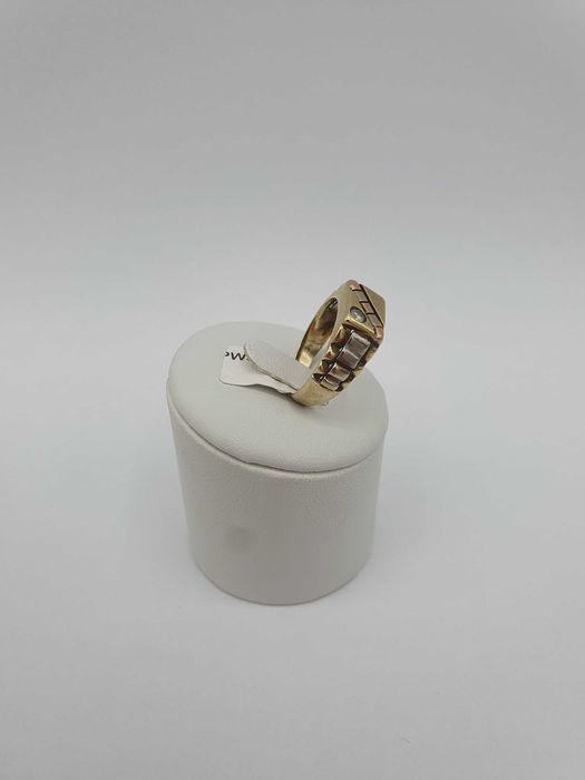 Złoty pierścionek z cyrkonią P: 585 / G: 5,92