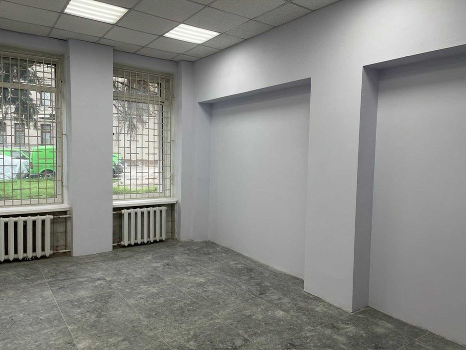 Аренда.1этаж 146м2. Гимназическая набережная 16