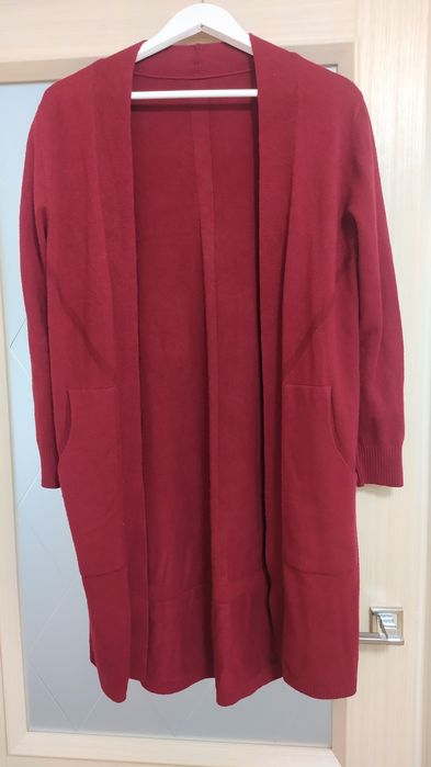 Жіночий кардиган