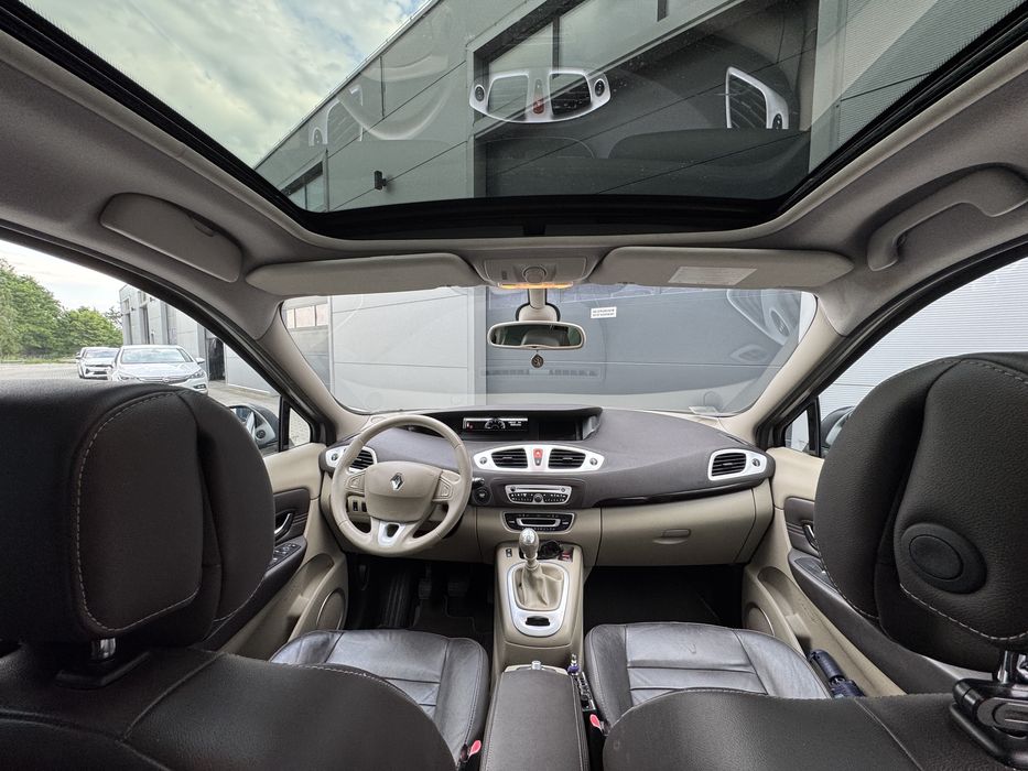 Renault Scénic III 2.0 dCi • 2010 • Diesel • Zadbany