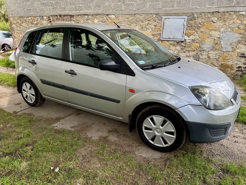 Ford Fiesta MK6 LIFT 2006r 1.3 75km 206 tyś km wspomaganie krajówka