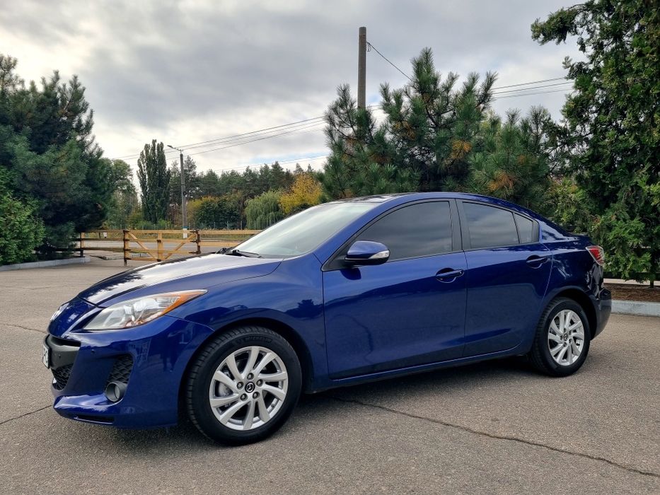 Продам Mazda 3 2013