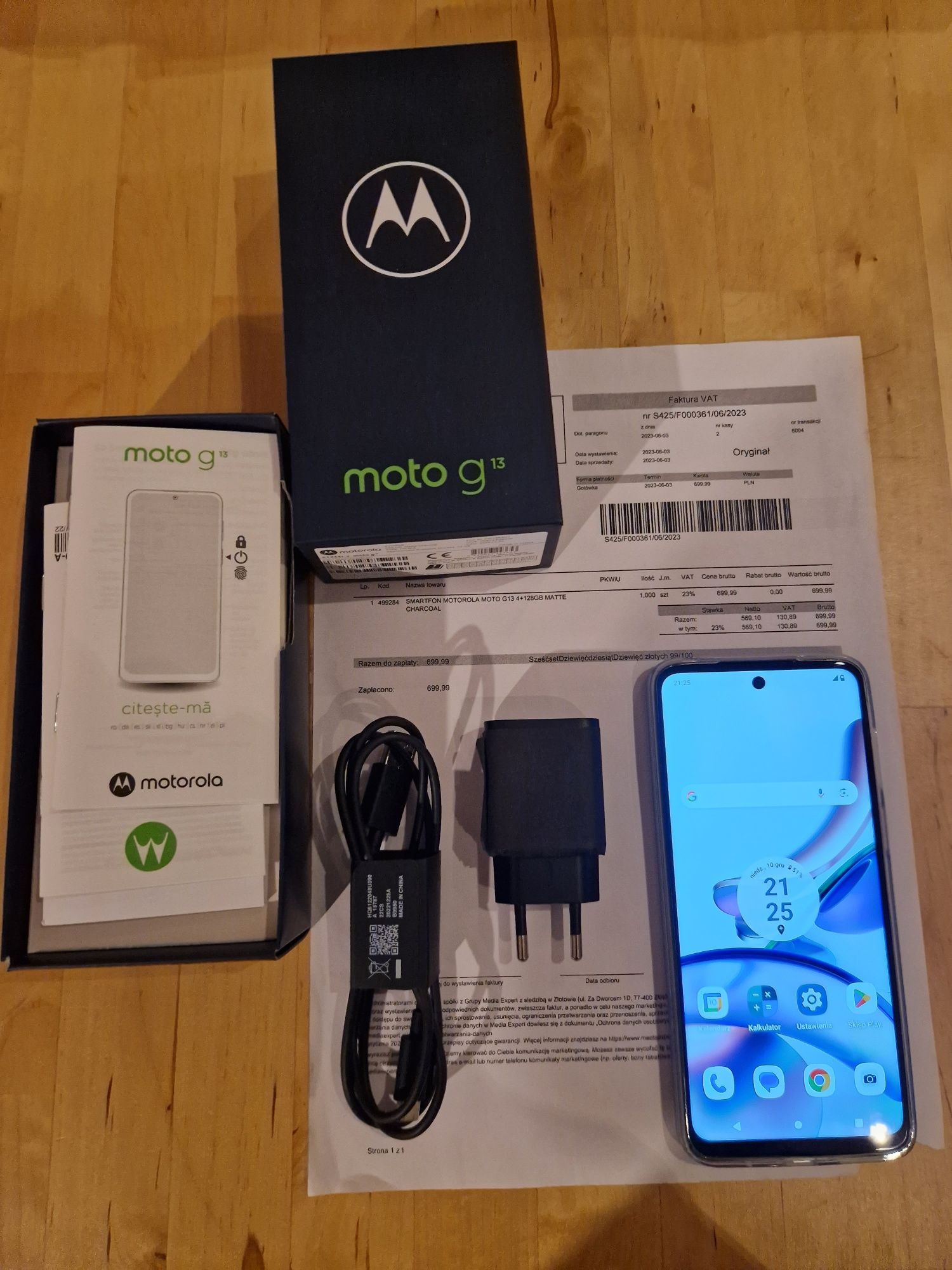 Motorola moto  g13 na gwarancji
