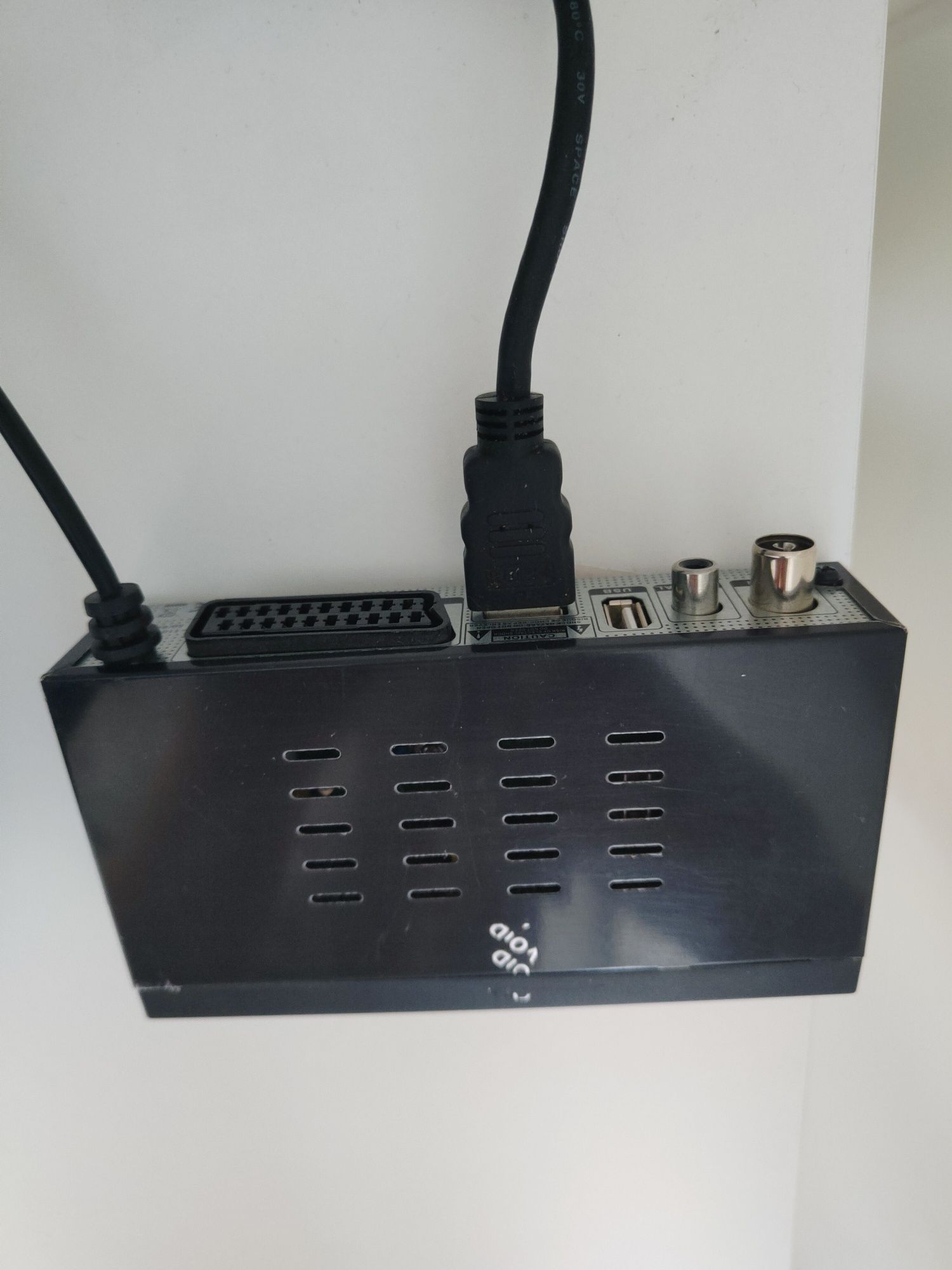 Dekoder DVB-T 2 z pilotem
