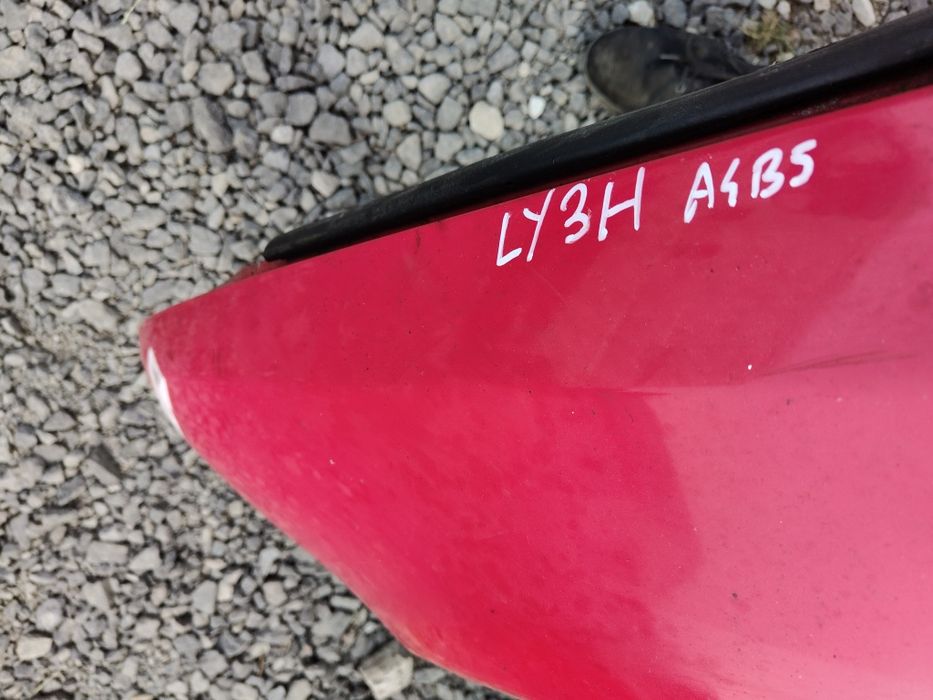 Błotnik przód lewy audi A4 b5 ly3h