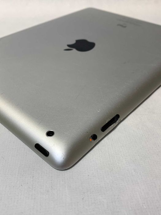Планшет Apple iPad 2 Wi-Fi 16GB Black A1395