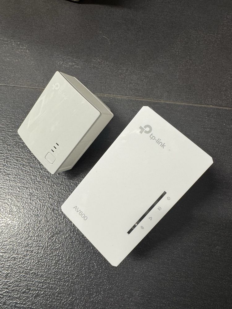 TP-Link AV600 Powerline TL-WPA4220Kit