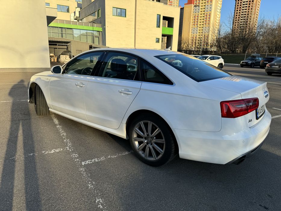 Авто Audi A6 2014 3.0ftsi Quattro